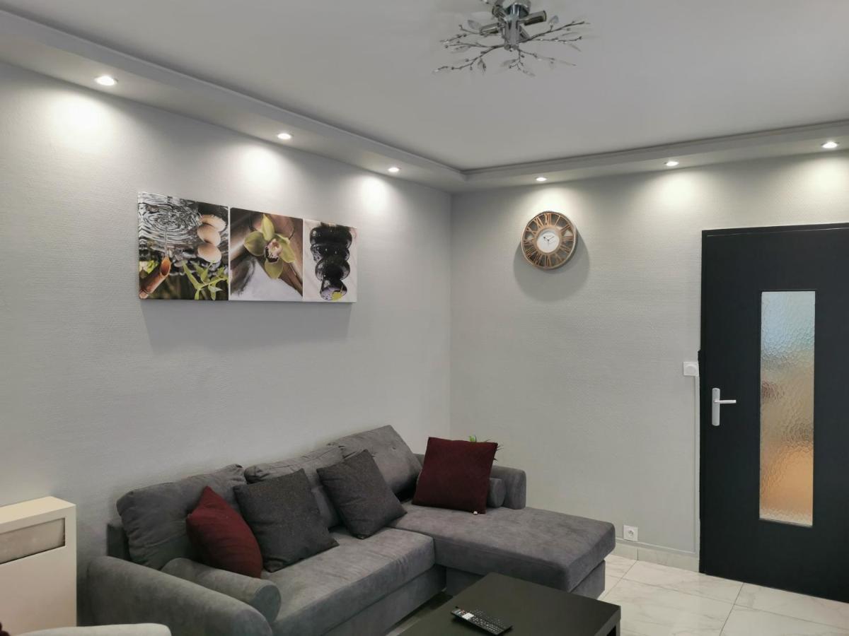 Appartement Meubles A Villeurbanne Lyon Exterior photo