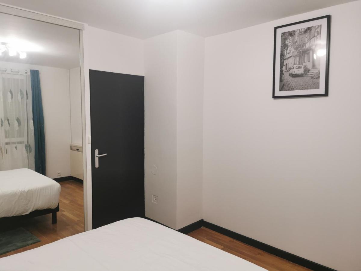 Appartement Meubles A Villeurbanne Lyon Exterior photo